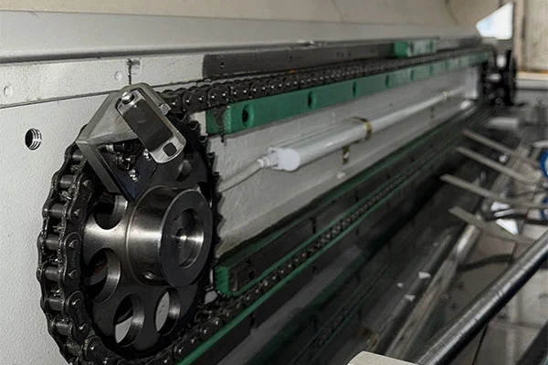 Tam Servo Teknolojisi Serigrafi Baskının Sınırlarını Nasıl Zorluyor?